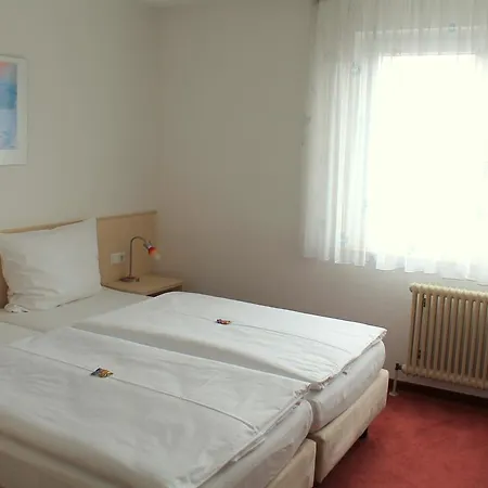 Am Bad Otel Esslingen am Neckar